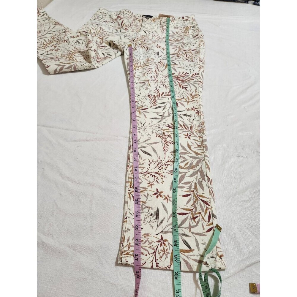 NYDJ Sheri Slim Leg Jeans Cream Beige Leaf Leaves Floral Size 14P Stretch (CJ6) - Picture 11 of 11
